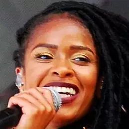 Simone Battle Net Worth 2026: Money, Salary, Bio | CelebsMoney