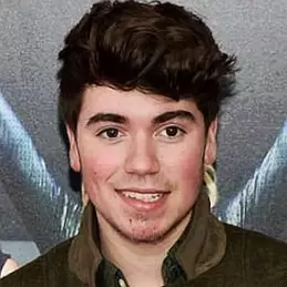 Noah Galvin Net Worth 2026: Money, Salary, Bio | CelebsMoney