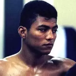 Roman Gonzalez Net Worth 2026: Money, Salary, Bio | CelebsMoney