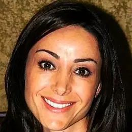 Robia Lamorte Net Worth 2026: Money, Salary, Bio | CelebsMoney