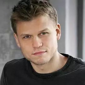 Aaron Schwartz Net Worth 2026: Money, Salary, Bio | CelebsMoney